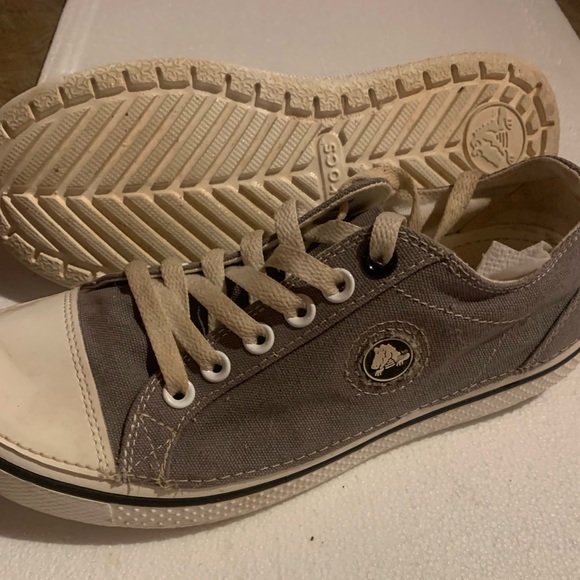 CROCS Other - Crocs canvas sneakers